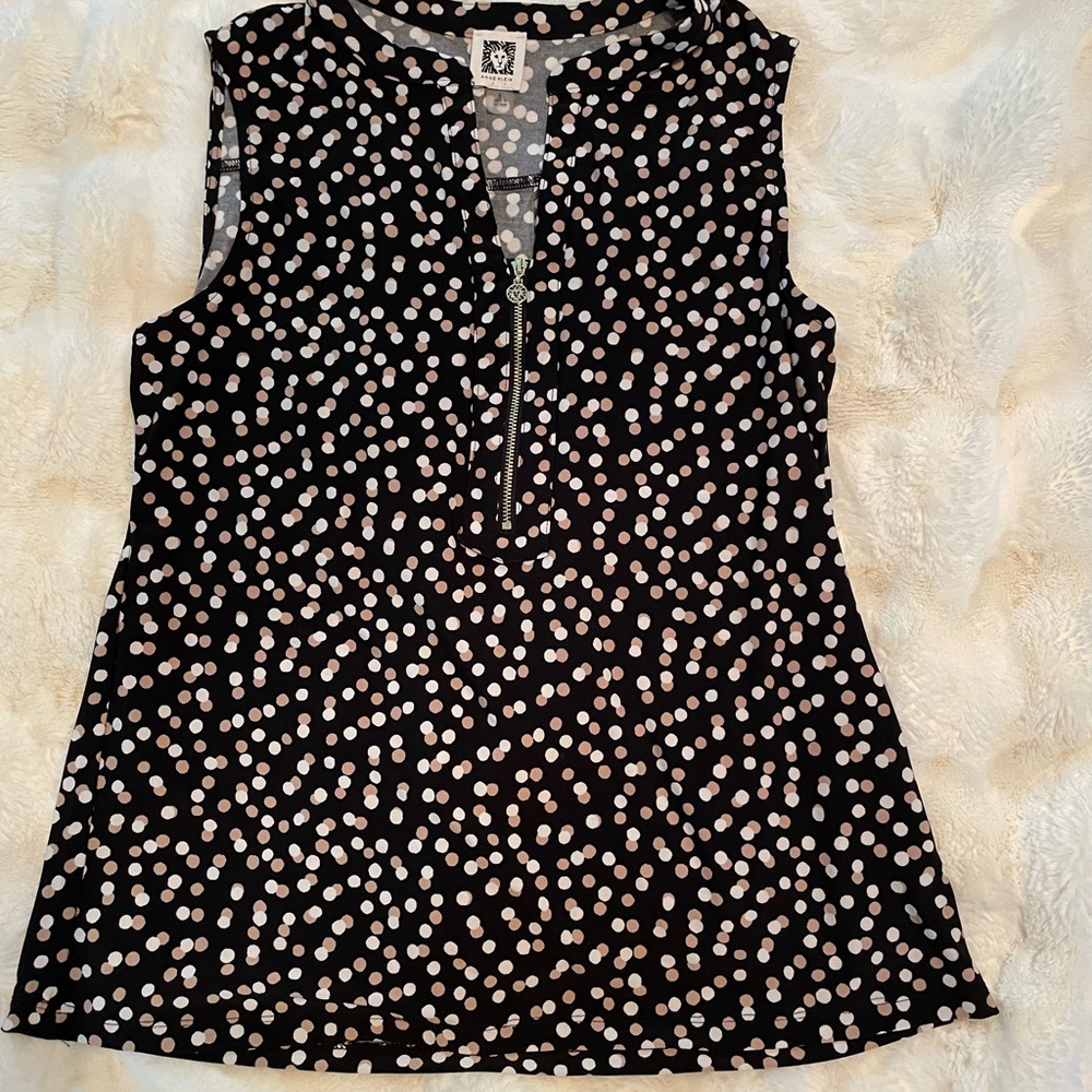Ann klein sleeveless top.